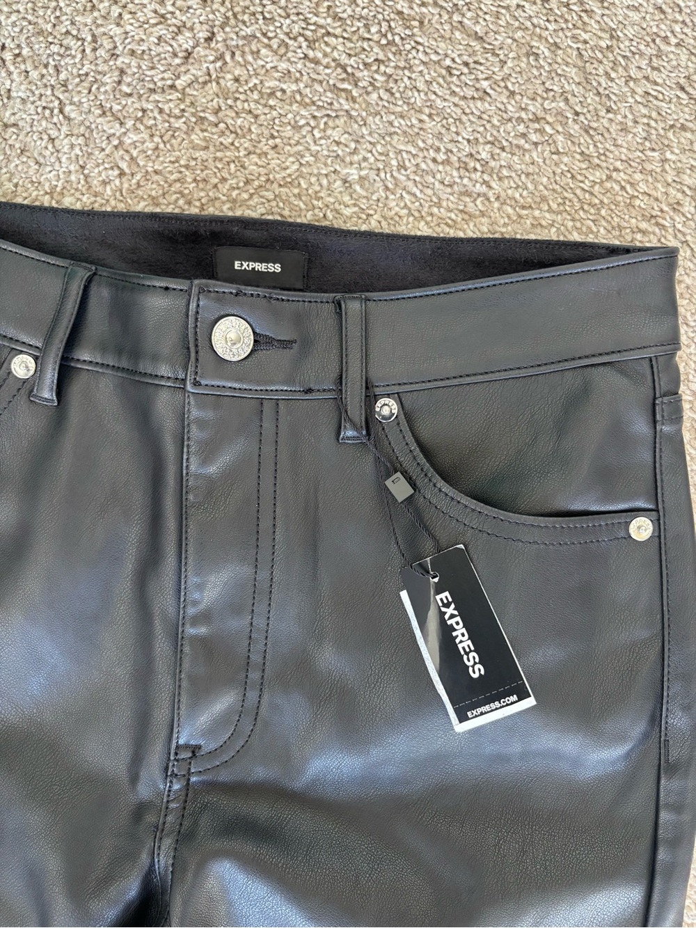 Minimalist Express Cropped Flare Faux Leather Pants 4R Black NWT Matrix - Picture 4 of 9